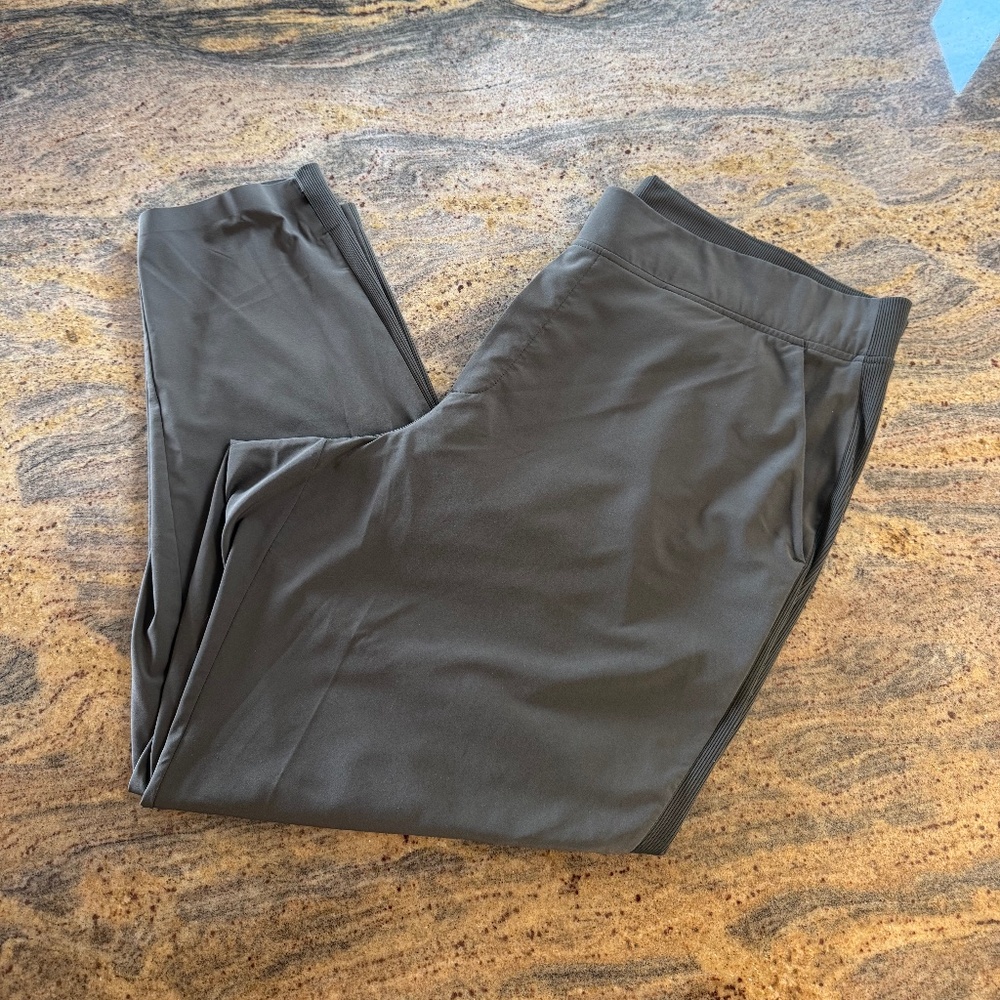 Athleta Brooklyn Mid Rise Ankle Pant – Olive Green – Size 18 – Like New